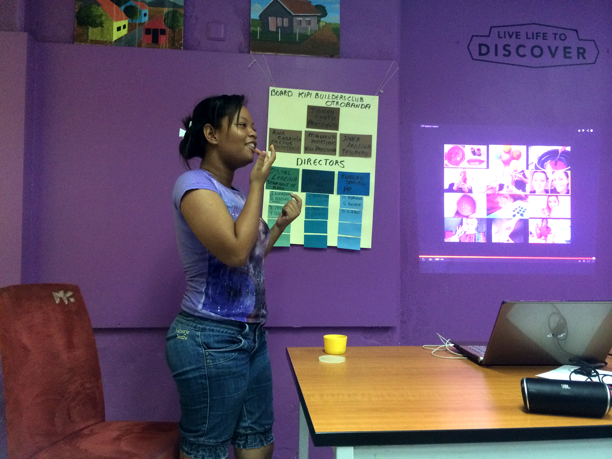 Let me take a selfie!